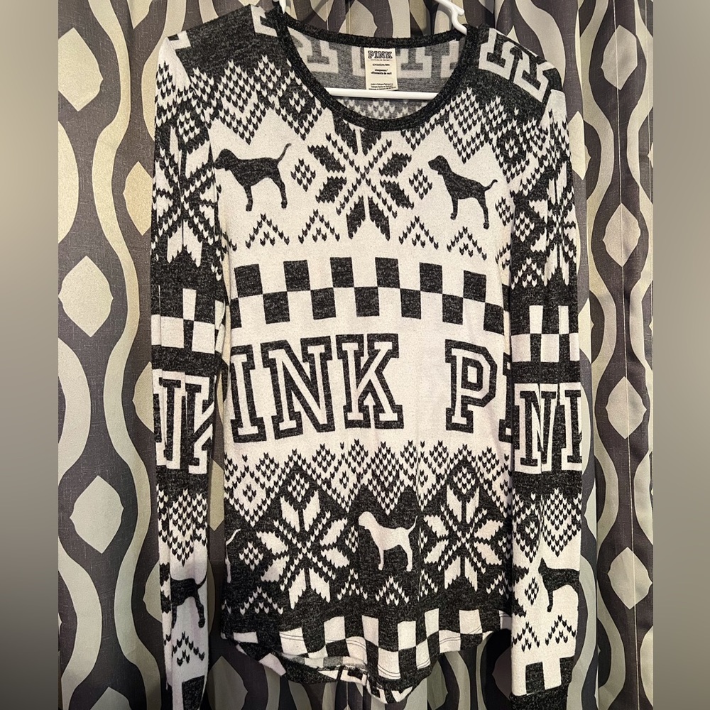VS Pink sweater